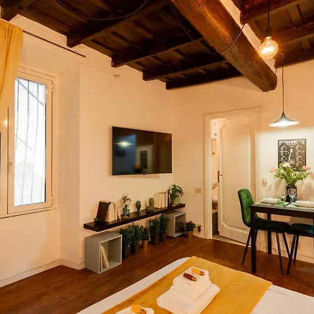 Apartment Campo De' Fiori *